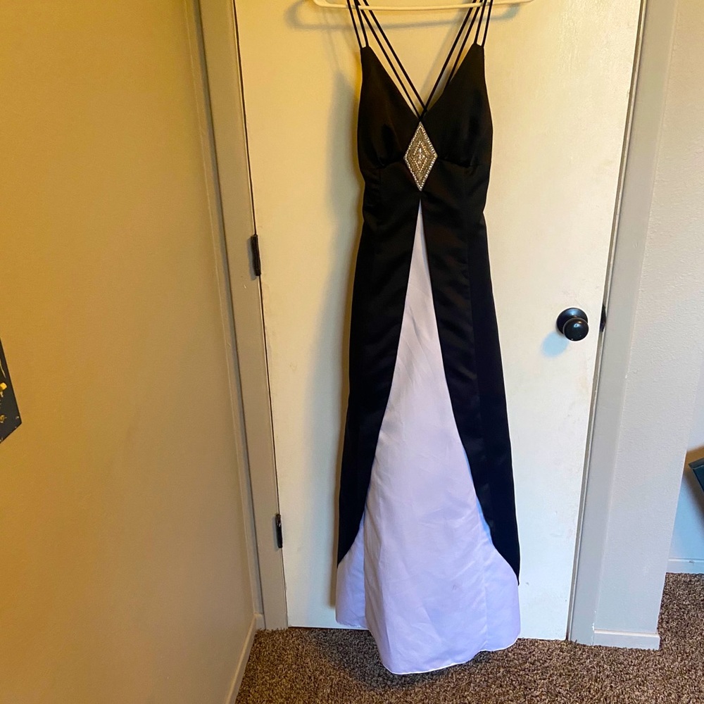 Formal black and white dress